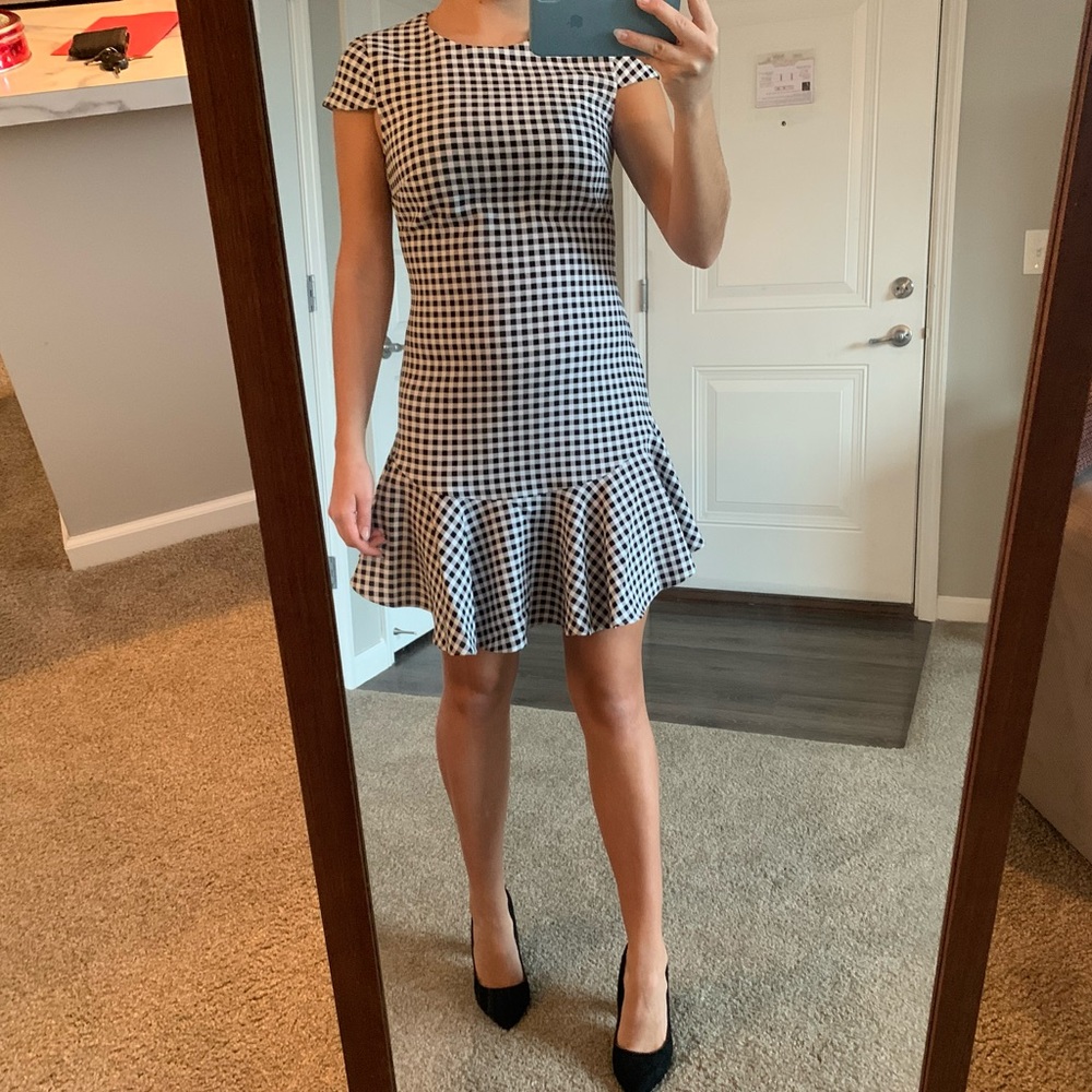 Checkered beautiful dress !!!  Size 6